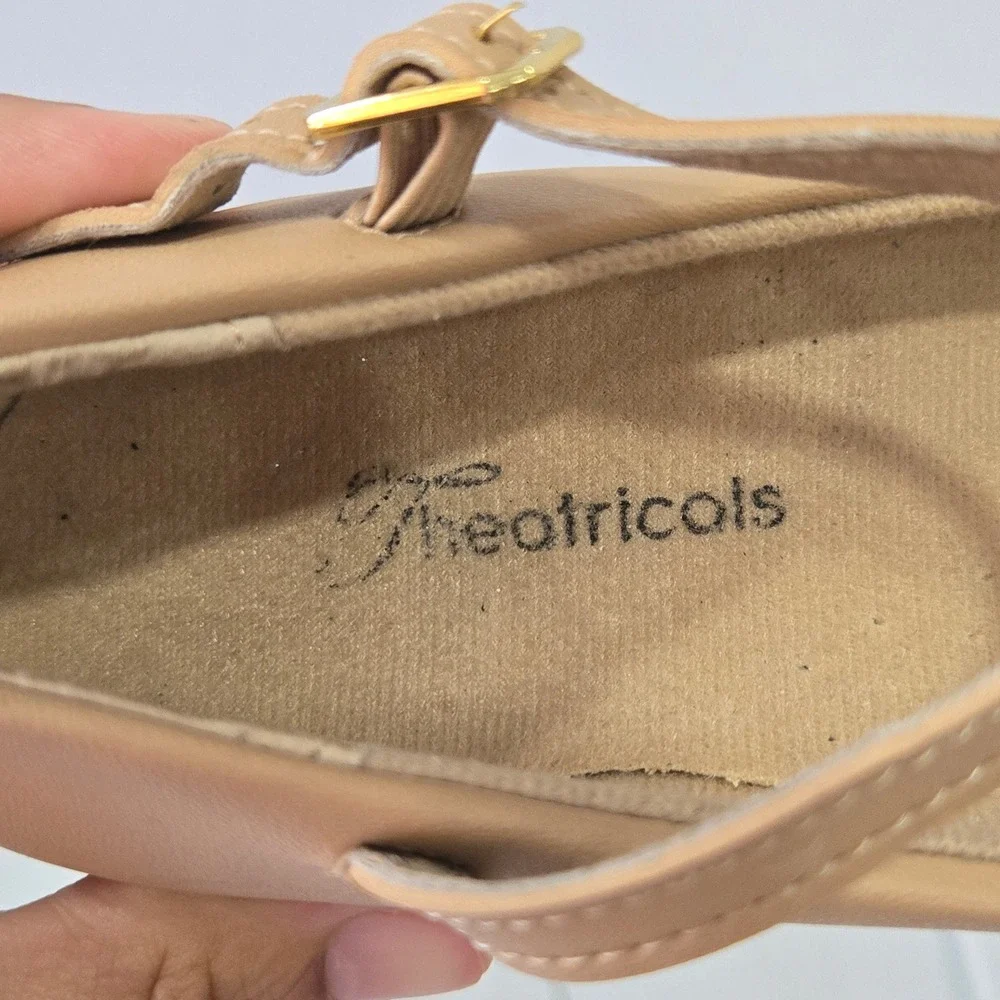 Theatricals T3100 Tan Leather Sole Character Dance Shoes Womens Size 7 M Stage